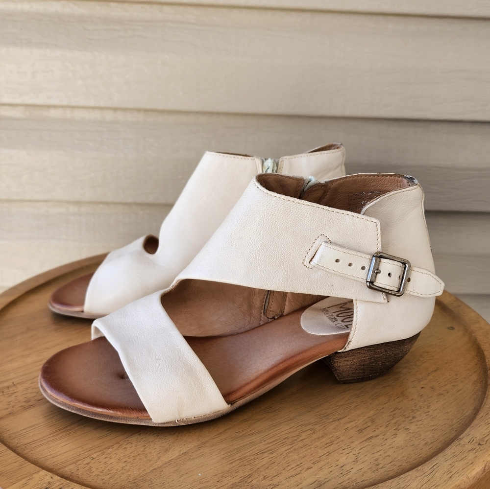 Miz Mooz White Leather Open-Toe Buckle Sandals